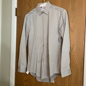 Men’s grey dress shirt